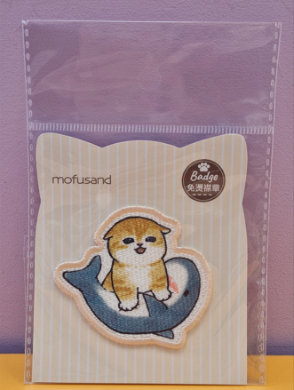 Sticker Brodé Mofusand Kitty and Shark Playing