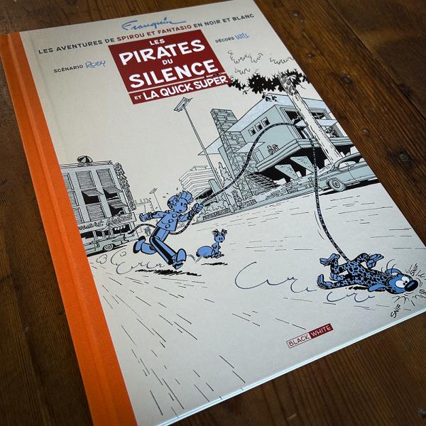 LES AVENTURES DE SPIROU ET FANTASIO EN NOIR & BLANC VOL.1 LES PIRATES DU SILENCE