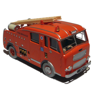 TINTIN - LE CAMION DES POMPIERS DE L'ILE NOIRE