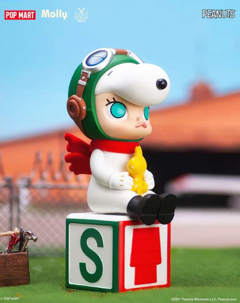 Pop Mart x Molly Snoopy