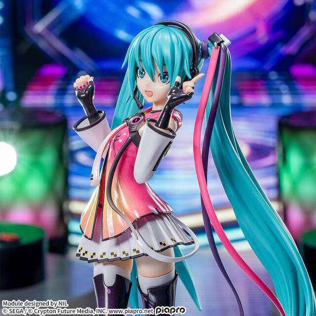 HATSUNE MIKU LUMINASTA